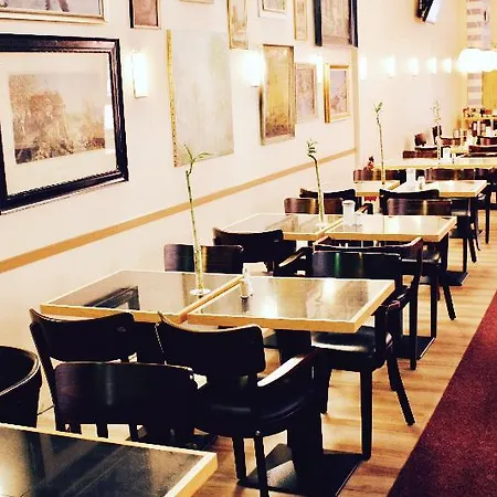 酒店 萨科森霍夫酒店 3*